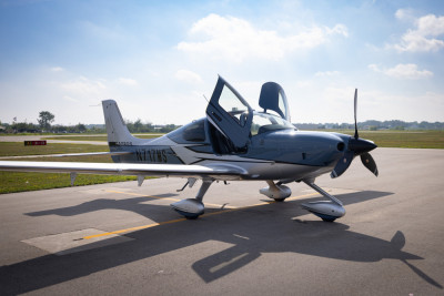 2018 Cirrus SR22T G6 GTS: 