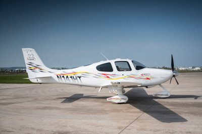 2006 Cirrus SR22TN: 