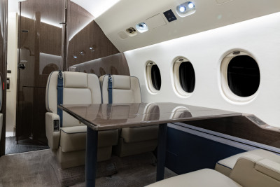 2000 Dassault Falcon 2000: 