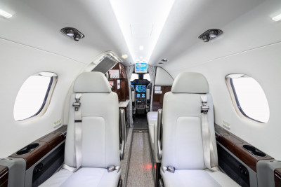 2017 Embraer Phenom 300: 