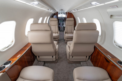 2011 Bombardier Learjet 40XR: 