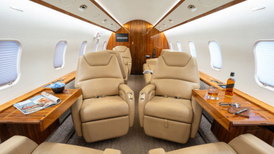 2013 Bombardier Challenger 300: Cabin Set Up