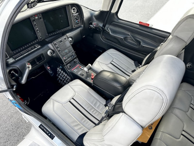 2016 Cirrus SR22 G5: 