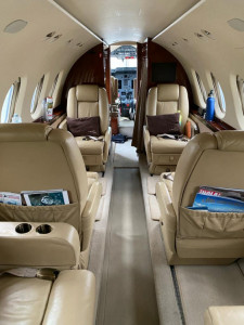 2008 Hawker 750: Interior