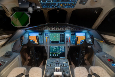 2011 Dassault Falcon 2000LX: 