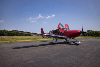 2023 Cirrus SR22 G6 GTS: 