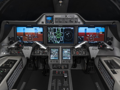 2019 Embraer Phenom 300E: 