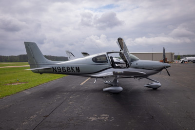 2016 Cirrus SR22 GTS: 