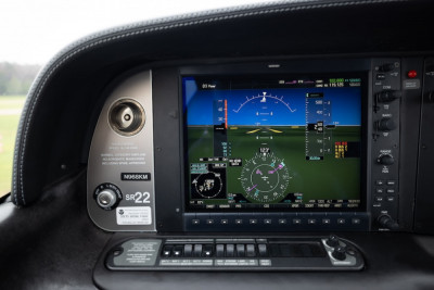 2016 Cirrus SR22 GTS: 