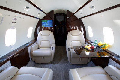 2009 Bombardier Challenger 300: 