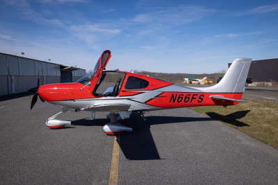 2019 Cirrus SR22T: 