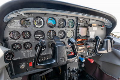 1998 Cessna 182S Skylane: 