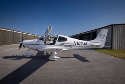 2007 Cirrus SR22 G3 GTS: 