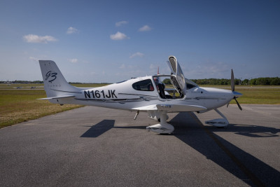 2007 Cirrus SR22 G3 GTS: 