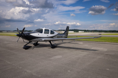 2023 Cirrus SR22T: 