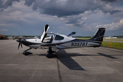 2023 Cirrus SR22T: 