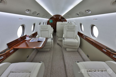 2004 Gulfstream G200: 