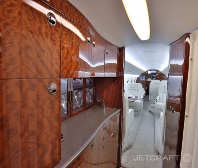 2004 Gulfstream G200: 