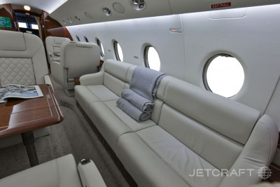 2004 Gulfstream G200: 