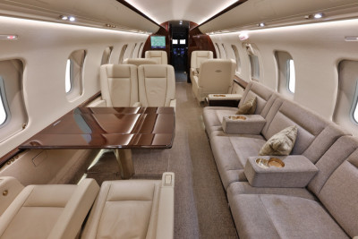 2011 Bombardier Challenger 605: 