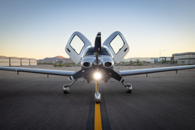 2023 Cirrus SR22T G6 GTS: 