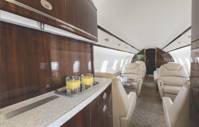 2009 Bombardier Challenger 300: 