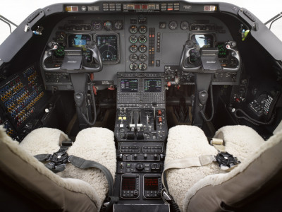 2005 Hawker 400XP: 