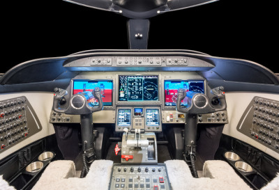 2016 Bombardier Learjet 75: 