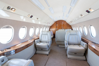 1998 Dassault Falcon 2000: 