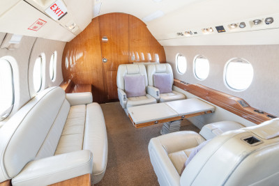 1998 Dassault Falcon 2000: 