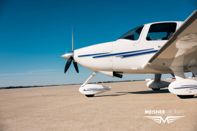 2003 Cirrus SR22: 