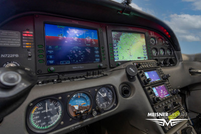 2003 Cirrus SR22: 