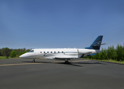 2004 Gulfstream G200: 