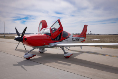 2023 Cirrus SR22T G6 GTS: 