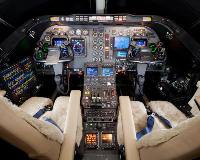 2006 Hawker 400XP: 