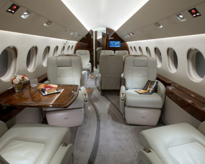 2009 Dassault Falcon 2000LX: 