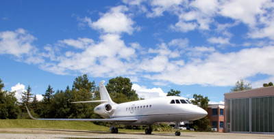 2009 Dassault Falcon 2000LX: 