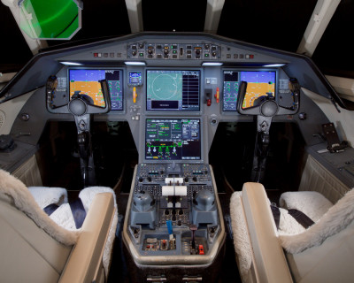 2009 Dassault Falcon 2000LX: 