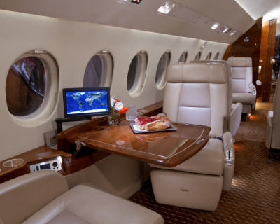 2012 Dassault Falcon 2000LX: 