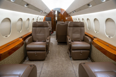 2010 Dassault Falcon 2000LX: 