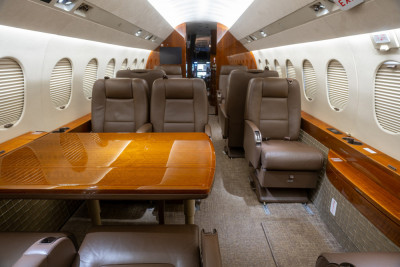 2010 Dassault Falcon 2000LX: 