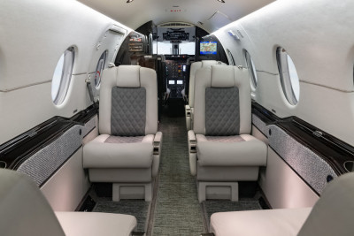 2008 Hawker 400XP: 