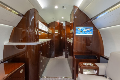 2010 Gulfstream G450: 