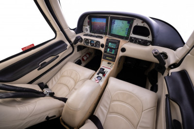 2006 Cirrus SR22 GTS: 