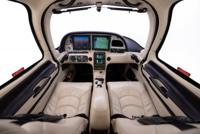 2006 Cirrus SR22 GTS: 