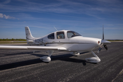 2006 Cirrus SR22 GTS: 