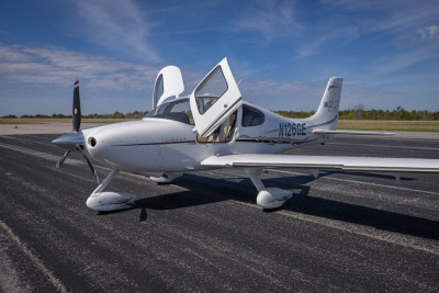 2006 Cirrus SR22 GTS: 