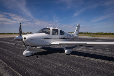 2006 Cirrus SR22 GTS: 