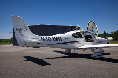 2006 Cirrus SR20 G2: 