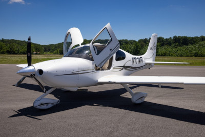 2006 Cirrus SR20 G2: 